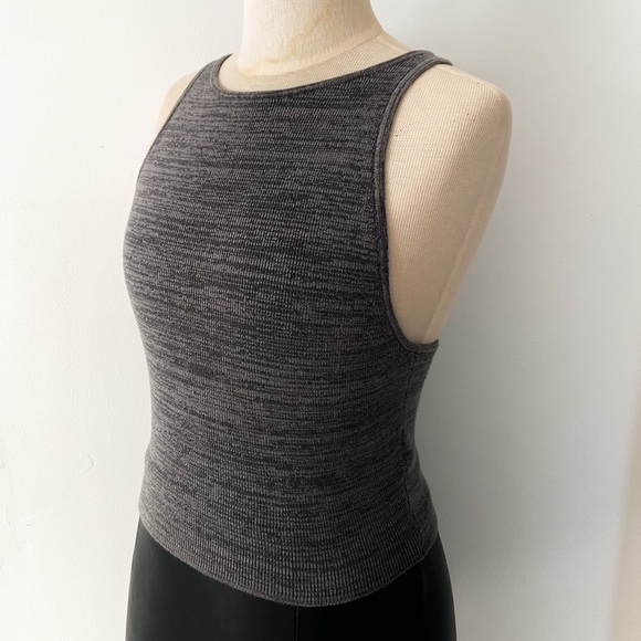 Hollister Grey Knit Criss Cross Cropped Tank Top - Size L - High Neck - Picture 2 of 10